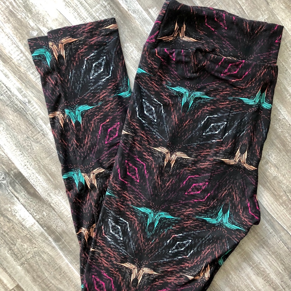 NWOT Lularoe Tall & Curvy